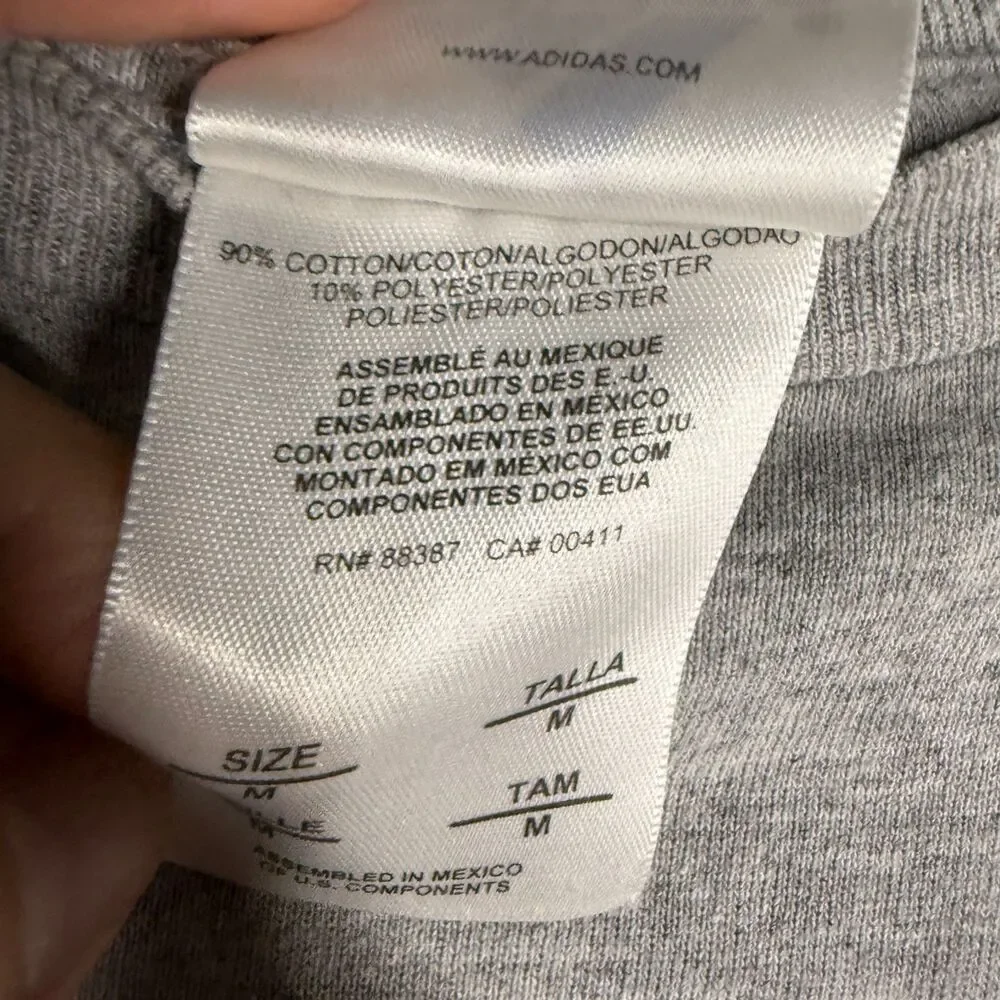 Vtg Adidas T-Shirt Mens Medium Gray Spellout Logo Wrap Around Crewneck Tee Y2K